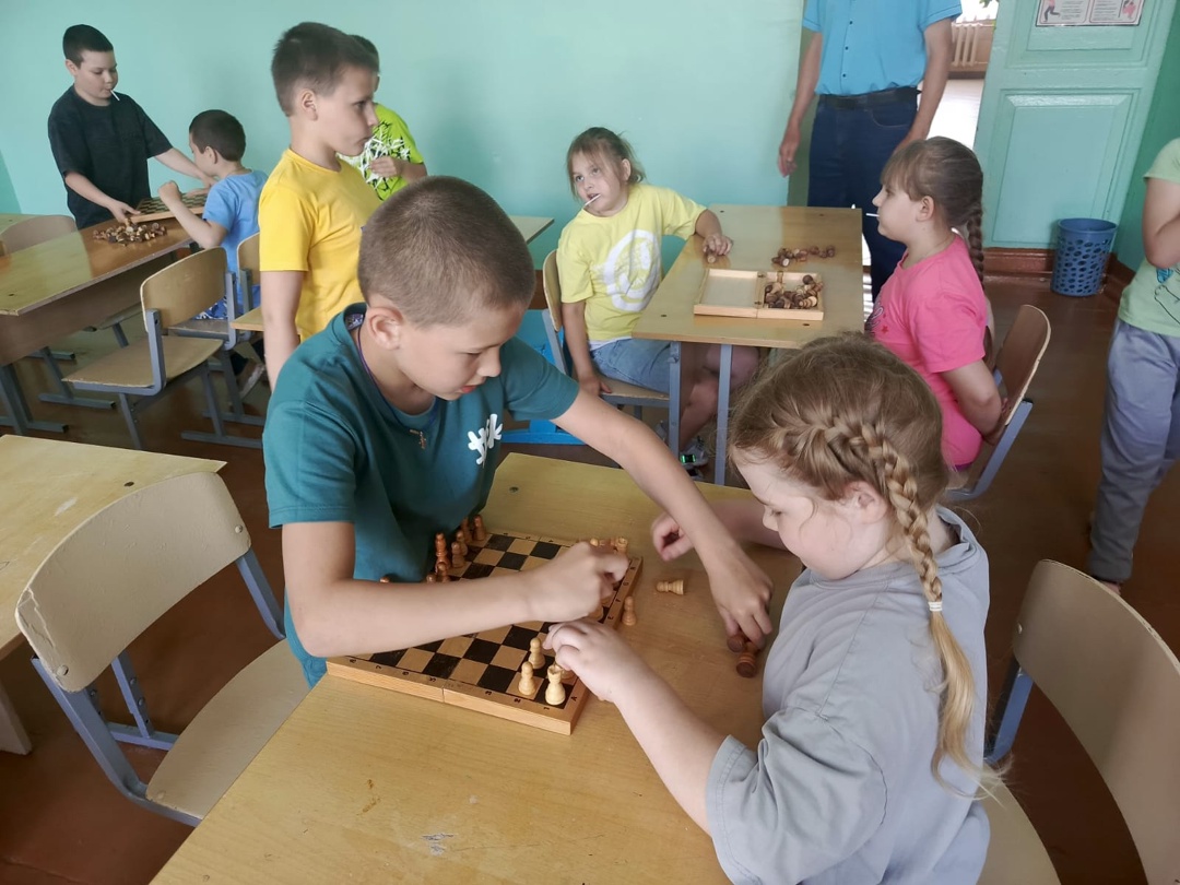 СПОРТИВНОЕ ВОСКРЕСЕНЬЕ в пришкольных лагерях Темниковской СОШ им. Героя Советского Союза А.И. Семикова!.